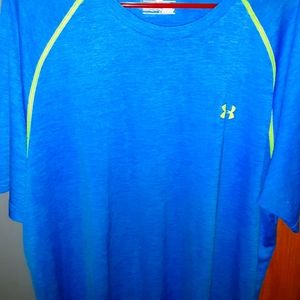 Under Armour Tshirt